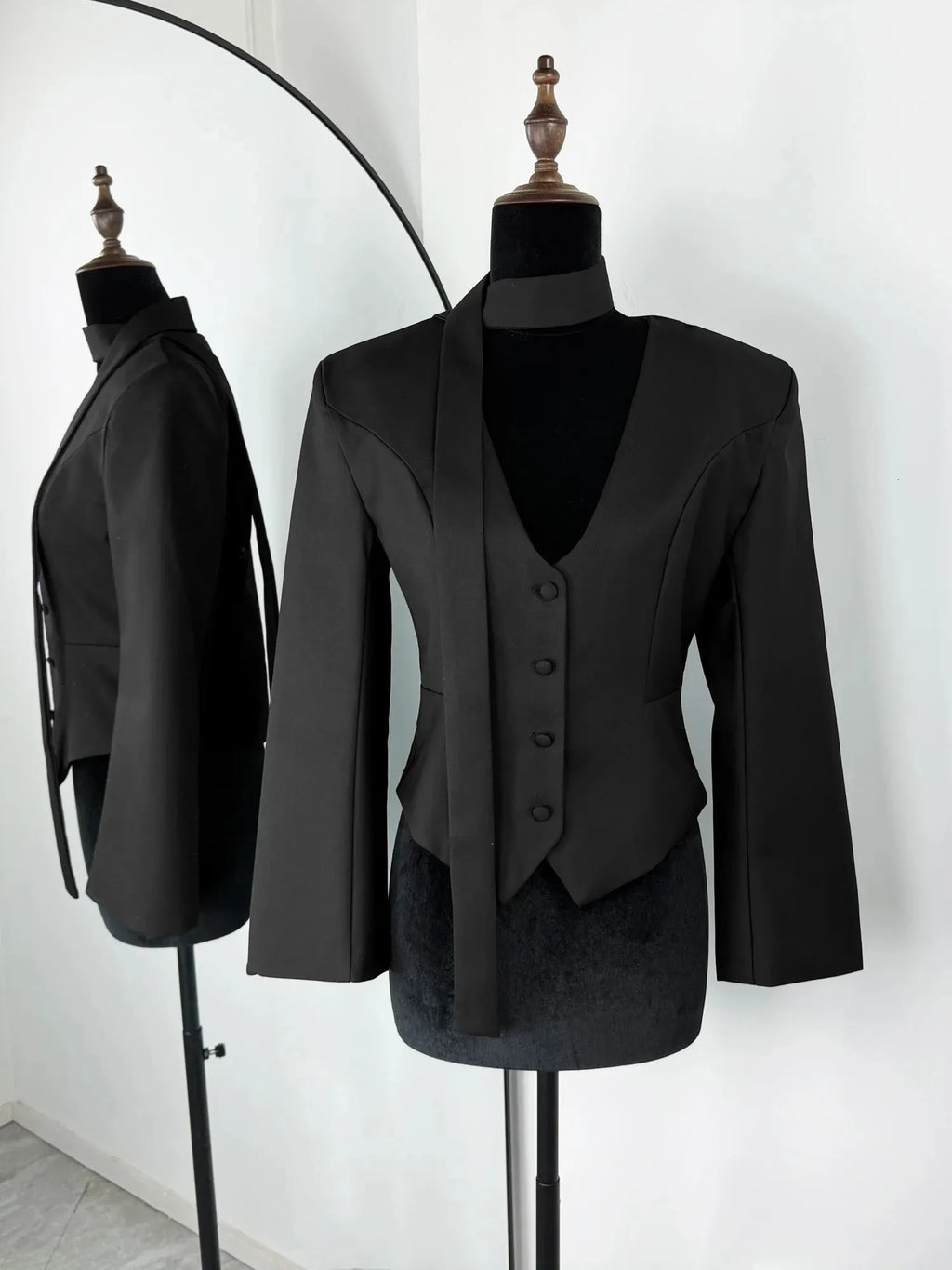 Elowen Tailored Scarf Blazer