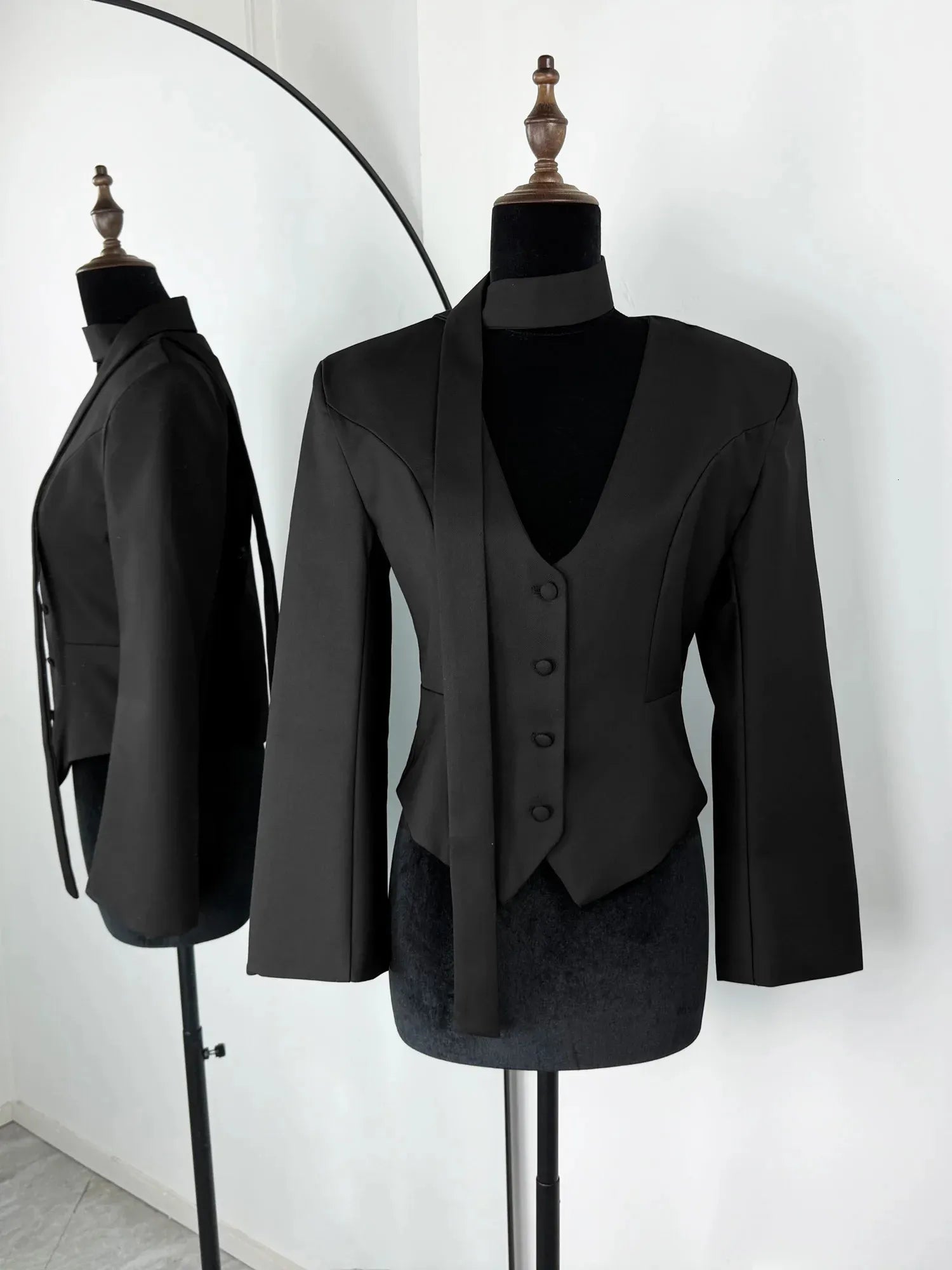 Elowen Tailored Scarf Blazer