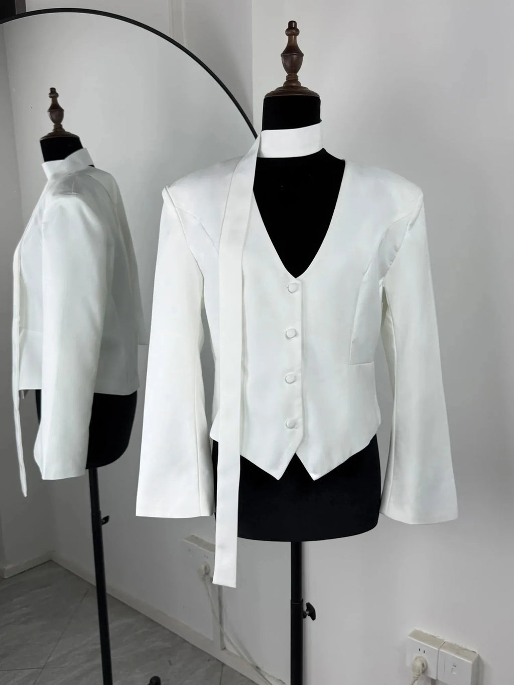Elowen Tailored Scarf Blazer