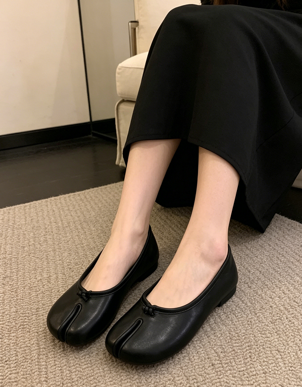 Bianca Split-Toe Leather Mules