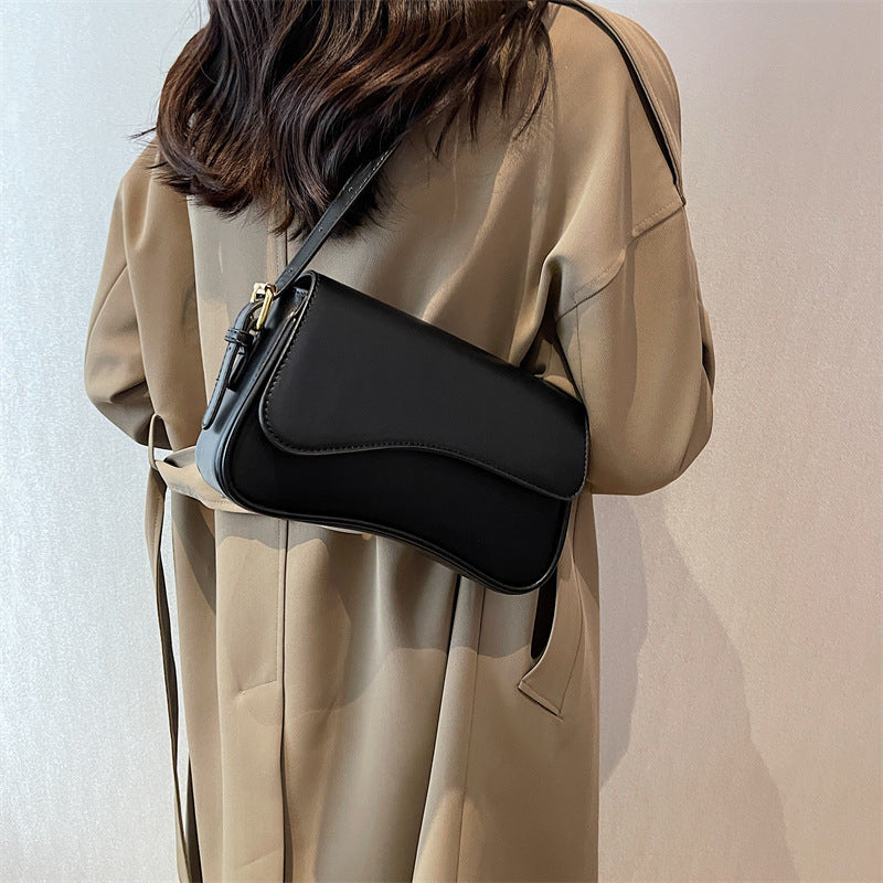 Mila Shoulder Saddle Bag