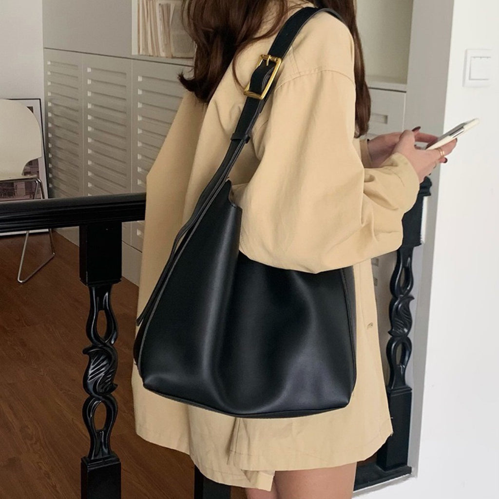 Nina Shoulder Bag